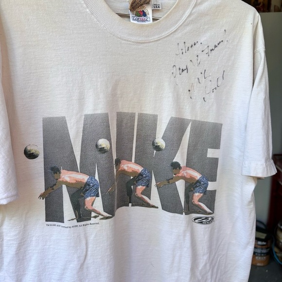 Fruit Of The Loom White Autographed Sports Graphic Vintage TShirt Large - Picture 2 of 8